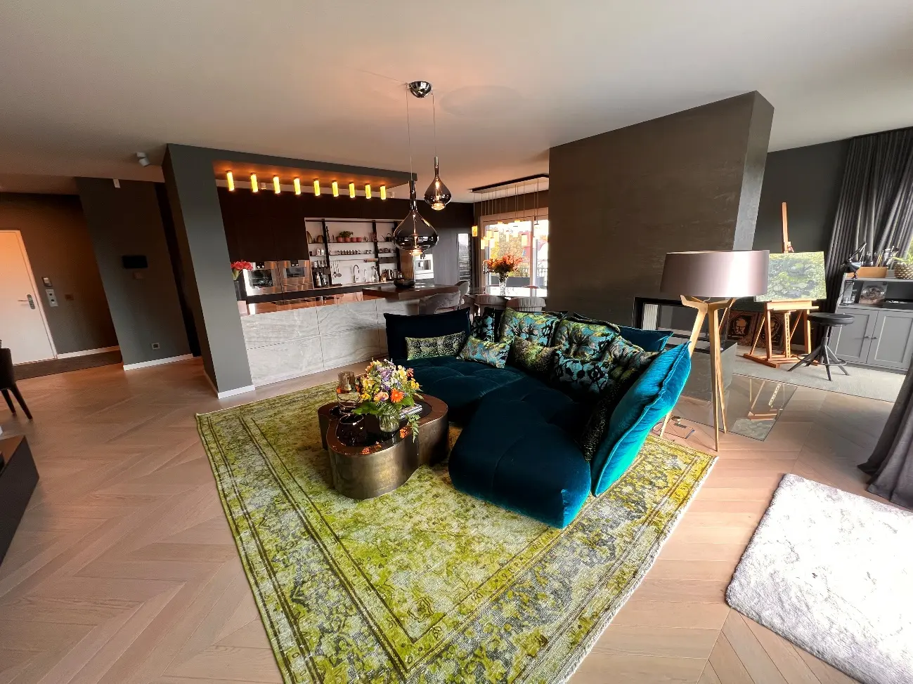Exklusive Luxuswohnung in Leipzig Leutzsch mit offenem Wohn und Essbereich